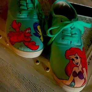NWOT LITTLE MERMAID SIZE 8 shoes